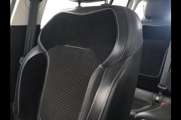 Renault Mégane Estate 1.2 TCe LIMITED + CARPLAY | DAB | COMFORTSTOELEN | CAMERA | SFEERVERL.