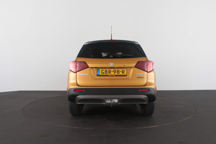 Suzuki Vitara 1.5 Hybrid Select > Automaat/Camera/Solar Yellow Pearl met zwart dak...