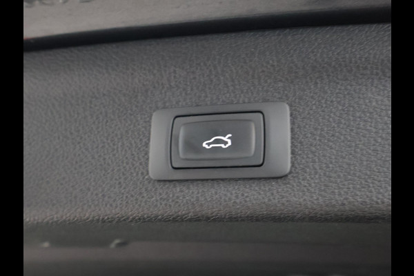 Audi Q3 35 TFSI S-LINE 150 PK AUT. + VIRTUAL | CARPLAY | STANDKACHEL | LEDER | MATRIX LED