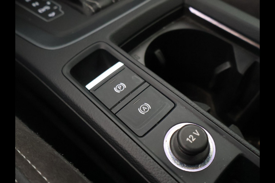 Audi Q3 35 TFSI S-LINE 150 PK AUT. + VIRTUAL | CARPLAY | STANDKACHEL | LEDER | MATRIX LED