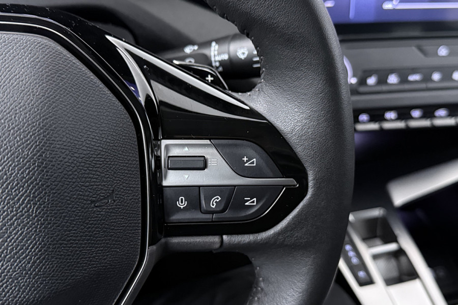 Peugeot 308 1.2 PureTech Active Pack Business (NAVIGATIE, STOELVERWARMING, CRUISE CONTROL, PARKEERSENSOREN)