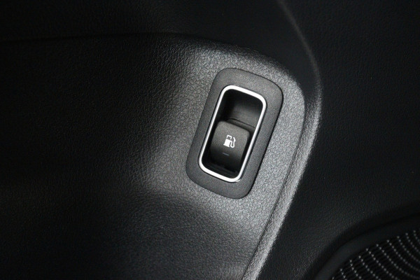 Mercedes-Benz A-Klasse 250 e Business Solution Luxury Limited (STOELVERWARMING, SFEERVERLICHTING, CAMERA, CRUISE CONTROL)