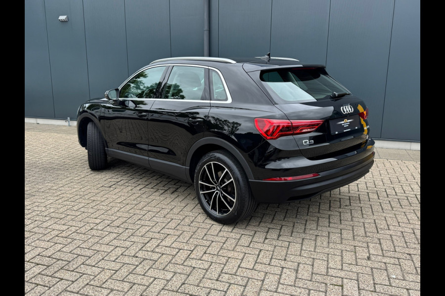 Audi Q3 45 TFSI e * Camera * Navigatie * Visueel Cockpit * Sportstoelen *