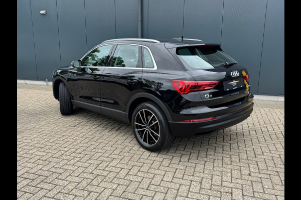 Audi Q3 45 TFSI e * Camera * Navigatie * Visueel Cockpit * Sportstoelen *