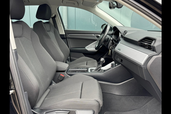 Audi Q3 45 TFSI e * Camera * Navigatie * Visueel Cockpit * Sportstoelen *