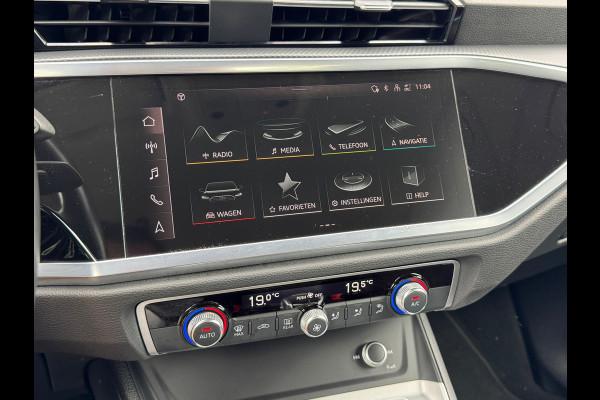 Audi Q3 45 TFSI e * Camera * Navigatie * Visueel Cockpit * Sportstoelen *