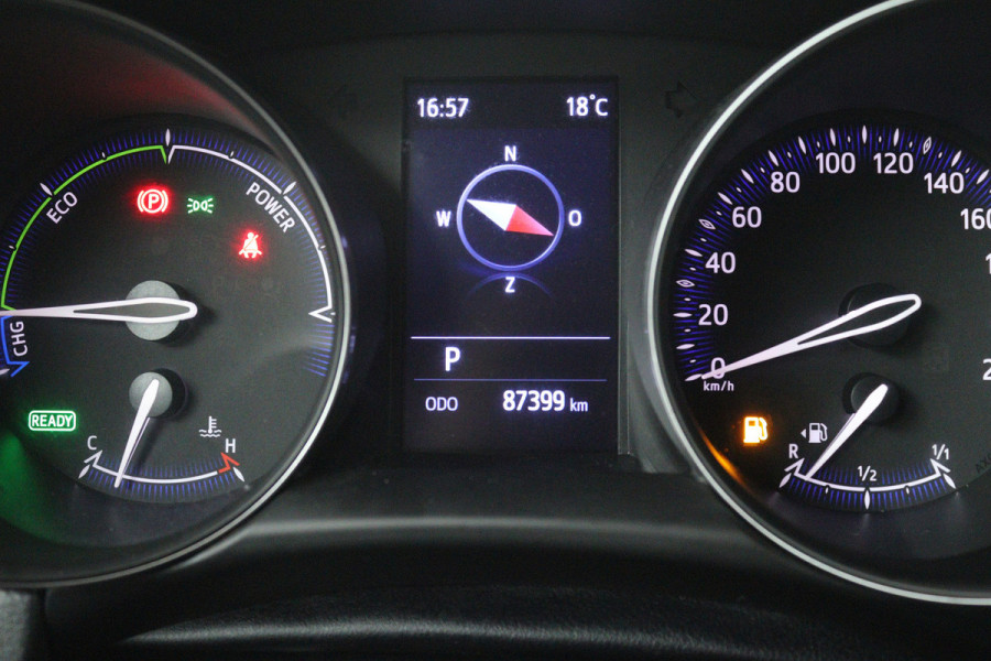 Toyota C-HR 2.0 Hybrid Bi-Tone (SFEERVERLICHTING, STOELVERWARMING, ACHTERUITRIJCAMERA, PARKEERSENSOREN)