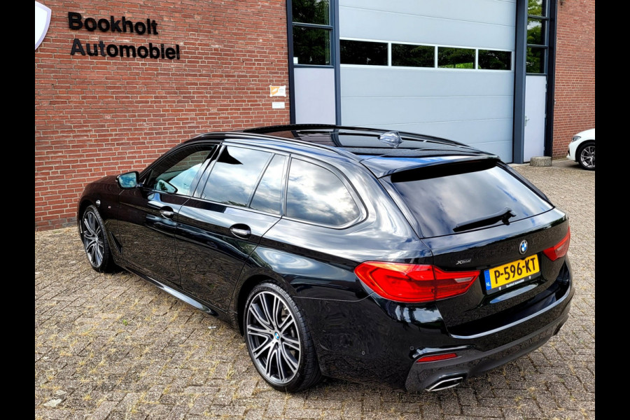 BMW 5 Serie Touring 540i xDrive M-sport Pano VOL!