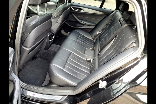BMW 5 Serie Touring 540i xDrive M-sport Pano VOL!