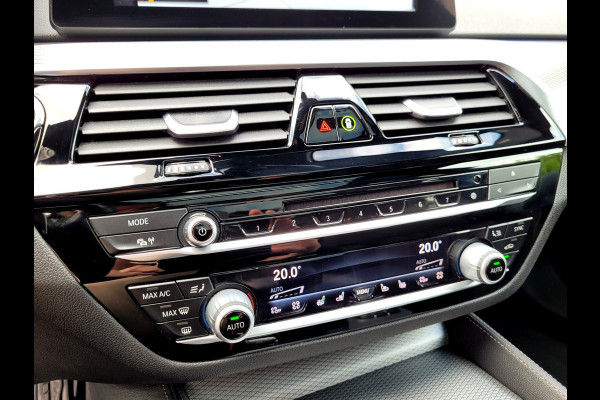 BMW 5 Serie Touring 540i xDrive M-sport Pano VOL!