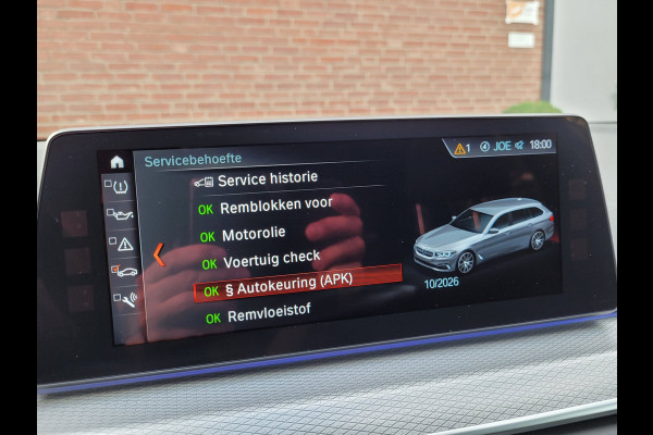 BMW 5 Serie Touring 540i xDrive M-sport Pano VOL!