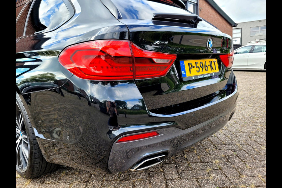 BMW 5 Serie Touring 540i xDrive M-sport Pano VOL!