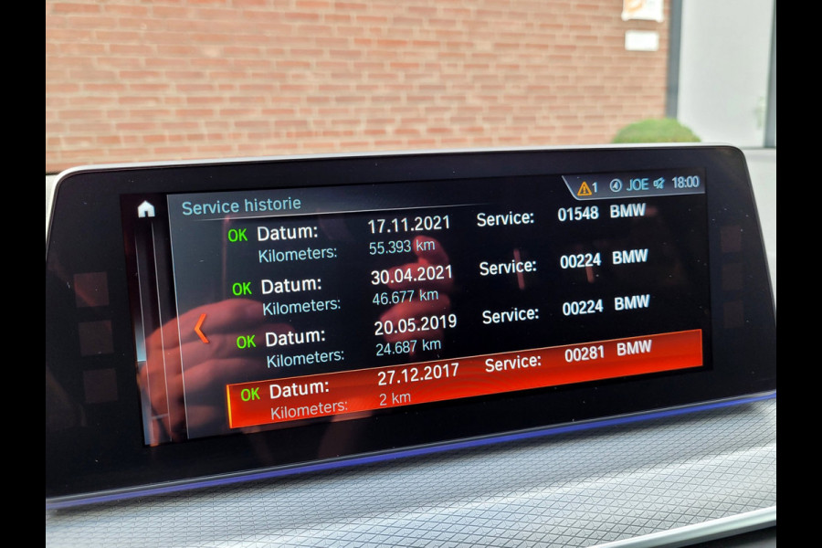 BMW 5 Serie Touring 540i xDrive M-sport Pano VOL!