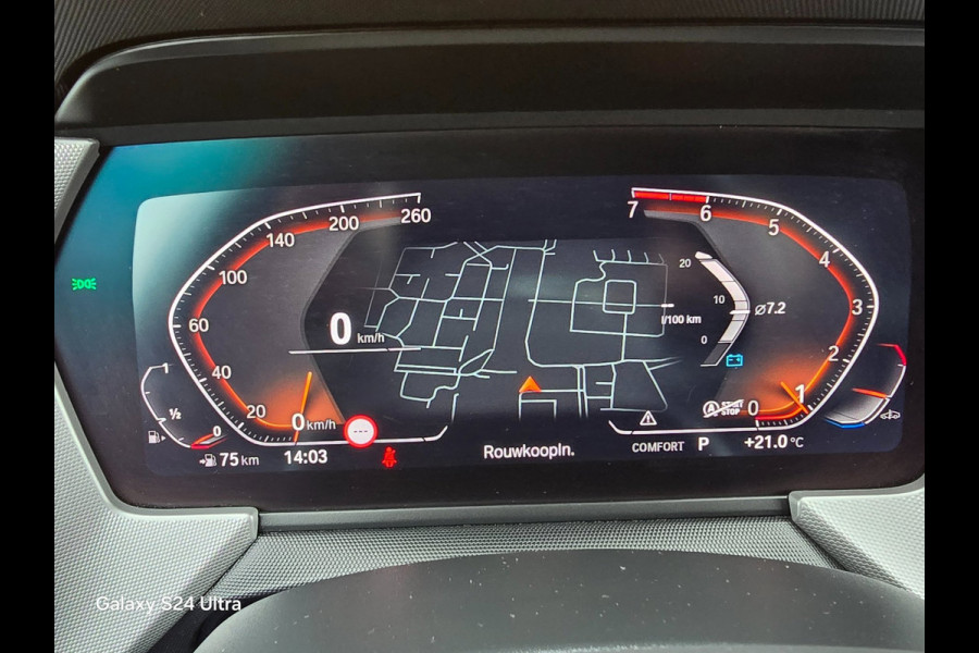 BMW 1-serie 118i High Executive Edition / Aut / NAP / Dig Cockpit / Navi / Leder / Cruise Control / Led / Pdc / Nette Staat
