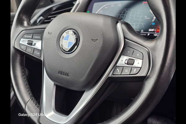 BMW 1-serie 118i High Executive Edition / Aut / NAP / Dig Cockpit / Navi / Leder / Cruise Control / Led / Pdc / Nette Staat