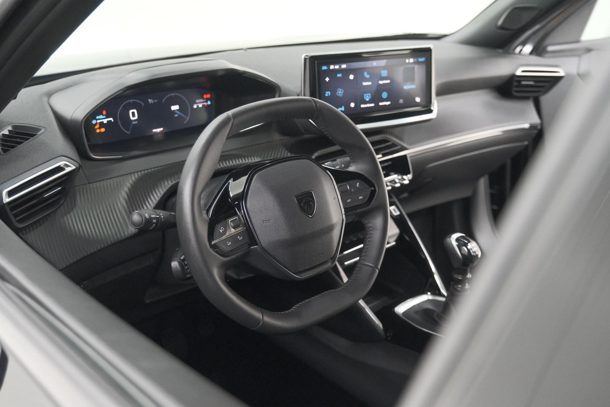 Peugeot 2008 PureTech 100 Allure | Apple Carplay | Parkeersensoren | Climate Control | Cruise Control