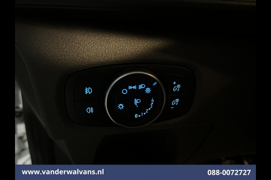 Ford Transit Custom 2.0 TDCI L2H1 Euro6 Airco | Camera | LED | Navigatie | Cruisecontrol | Android Auto Parkeersensoren, Stoelverwarming, Verwarmde Voorruit, Bijrijdersbank, 2800kg trekvermogen
