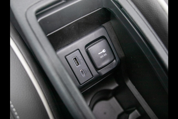 Fiat 500 Hybrid La Prima Cabrio | Clima | LED | PDC | JBL Premium Audio | 17" | Camera | Canneloni Ivory/Piombo interieur