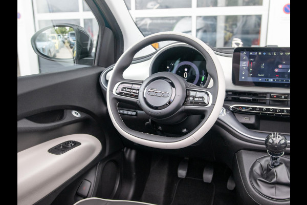 Fiat 500 Hybrid La Prima Cabrio | Clima | LED | PDC | JBL Premium Audio | 17" | Camera | Canneloni Ivory/Piombo interieur