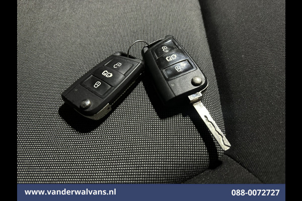 Volkswagen Crafter 2.0 TDI 141pk L3H3 L2H2 Euro6 Airco | Camera | Apple Carplay | Cruisecontrol | Chauffeursstoel Android Auto, Massagestoel, 2800kg trekvermogen