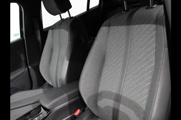Peugeot 2008 1.2 Allure 136pk Hybrid Automaat Camera 360 Climate control Cruise control Adaptive Stoelverwarming Parkeersensoren Navigatie Apple Carplay/ Android Auto Lichtmetalen velgen Led