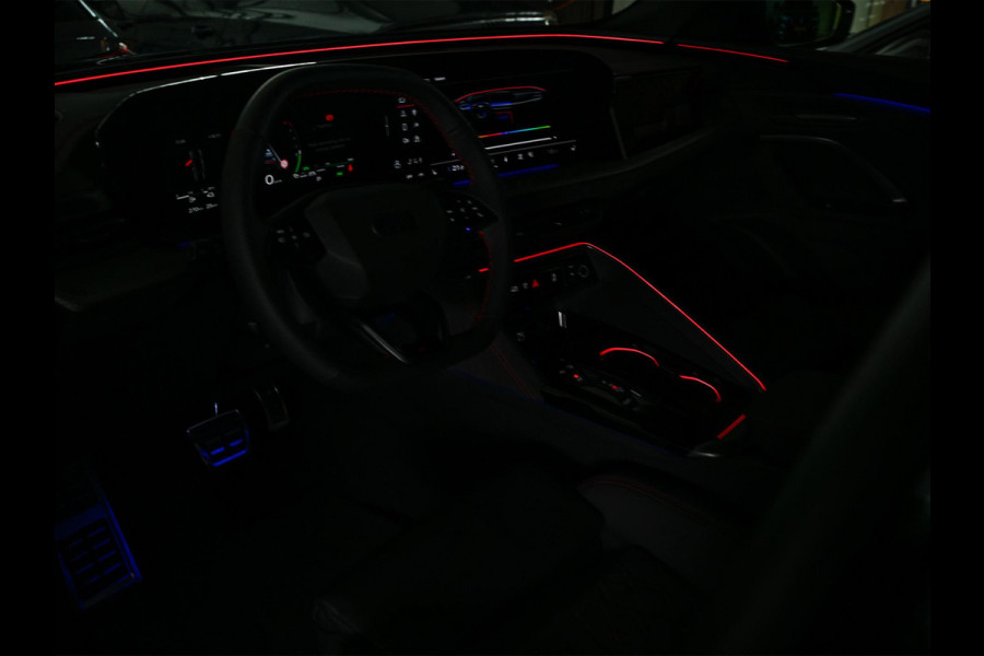 Audi Q5 Sportback 2.0 TFSI e-hybrid quattro S edition | Luchtvering | S-stoelen | Panoramadak | Elektr. trekhaak | Digital Oled | Adaptive Cruise | Tech Plus | 360 Camera | Memory | Ambiance interieur |