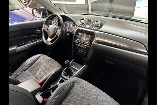 Suzuki Vitara 1.0 Boosterjet Stijl / Panorama Dak /Navi