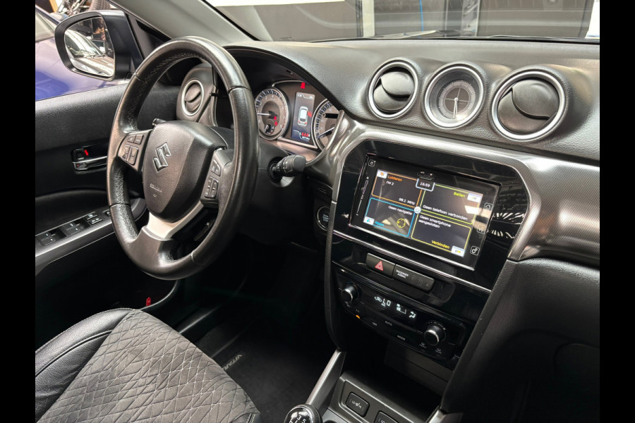 Suzuki Vitara 1.0 Boosterjet Stijl / Panorama Dak /Navi