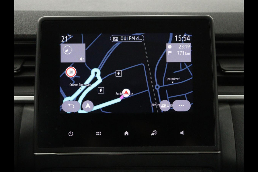 Renault Captur 1.6 E-Tech Hybrid 145 Intens | SOH 85,4% | Camera | Carplay | Automaat | Navigatie | Cruise control | Parkeersensoren | LED | DAB |