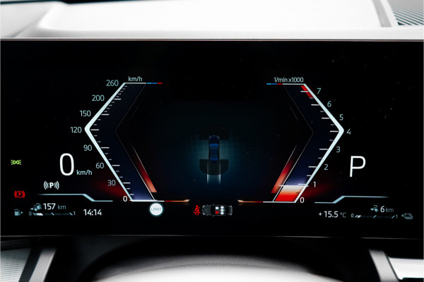 BMW 5 Serie 530e M-Sport Pro Pano Iconic Glow H/K Camera 20"