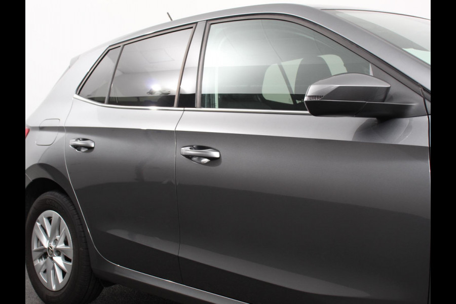 Škoda Fabia 1.0 TSI 110pk Automaat Selection Climate control Adaptieve cruise control Lane assist Parkeersensoren achter Stuurverwarming Stoel verwarming Apple Carplay/ Android Auto