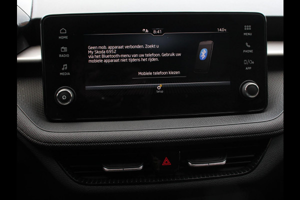 Škoda Fabia 1.0 TSI 110pk Automaat Selection Climate control Adaptieve cruise control Lane assist Parkeersensoren achter Stuurverwarming Stoel verwarming Apple Carplay/ Android Auto
