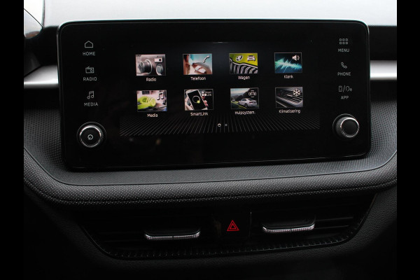 Škoda Fabia 1.0 TSI 110pk Automaat Selection Climate control Adaptieve cruise control Lane assist Parkeersensoren achter Stuurverwarming Stoel verwarming Apple Carplay/ Android Auto