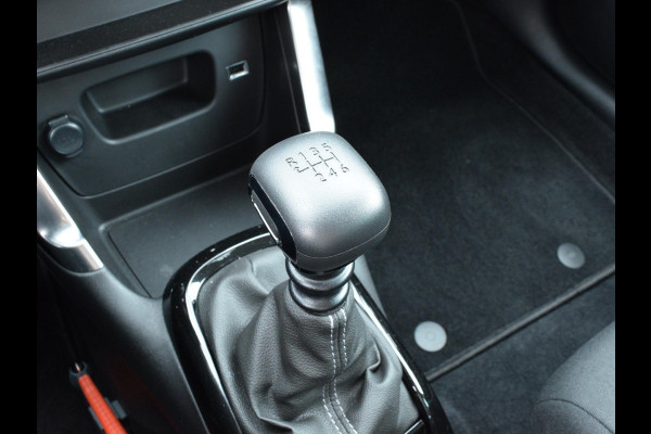 Citroën C3 Aircross 1.2 PureTech C-Series 110 PK | NAVI | CLIMATE CONTROL | CARPLAY | NL AUTO | SPECIALE UITVOERING | LAGE KM STAND!