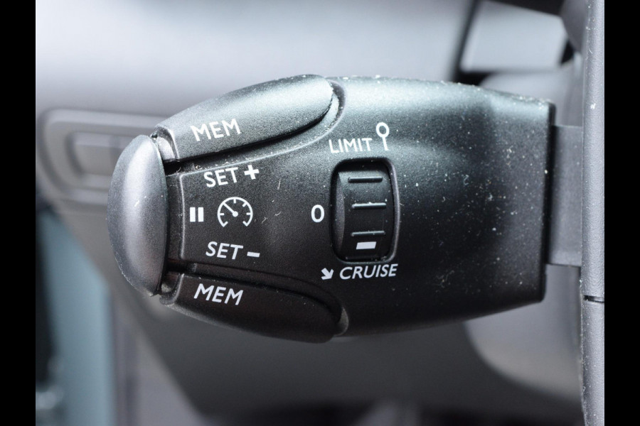 Citroën C3 Aircross 1.2 PureTech C-Series 110 PK | NAVI | CLIMATE CONTROL | CARPLAY | NL AUTO | SPECIALE UITVOERING | LAGE KM STAND!