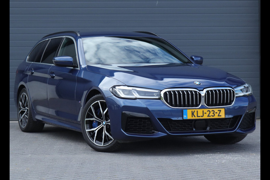 BMW 5 Serie Touring 540i xDrive High Executive Harman Kardon / leder / memory / carplay