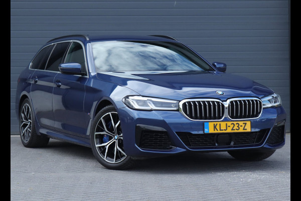 BMW 5 Serie Touring 540i xDrive High Executive Harman Kardon / leder / memory / carplay