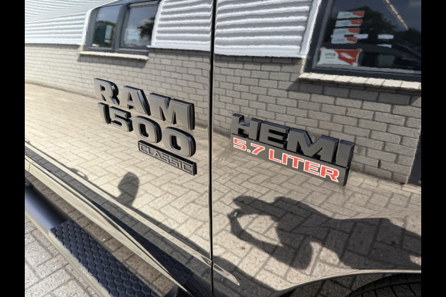Dodge Ram 1500 5.7 V8 4x4 Crew Cab 5'7 Longhorn / vaste prijs rijklaar € 39.950 ex btw / euro 6 / lease vanaf € 652 / airco / cruise / navigatie / prins lpg / leer / trekhaak 3500 kg !
