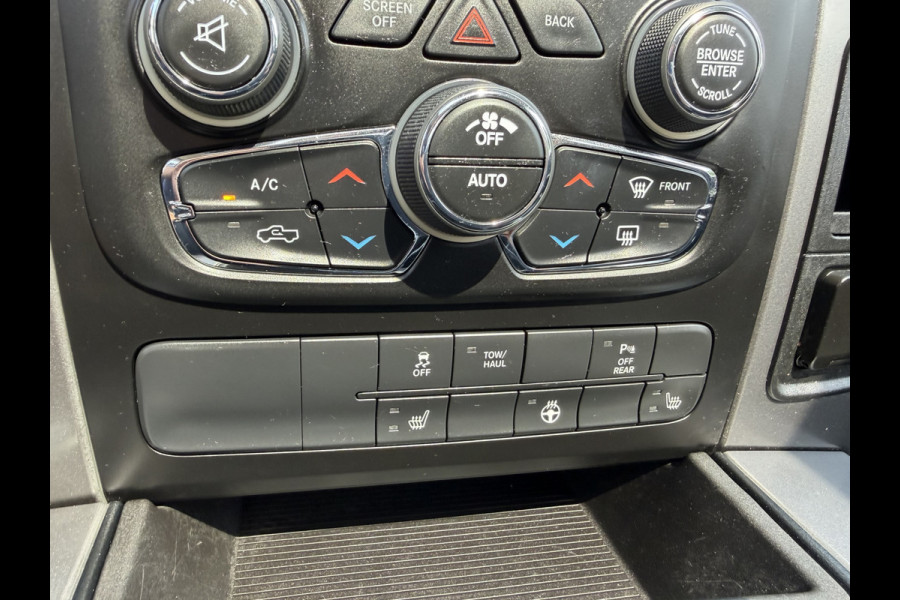 Dodge Ram 1500 5.7 V8 4x4 Crew Cab 5'7 Longhorn / vaste prijs rijklaar € 39.950 ex btw / euro 6 / lease vanaf € 652 / airco / cruise / navigatie / prins lpg / leer / trekhaak 3500 kg !