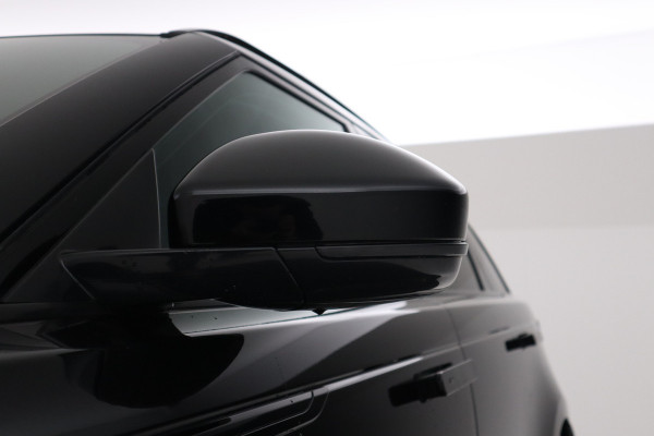 Land Rover Range Rover Velar 3.0 SDV6 AWD R-Dynamic Pano, Meridian, Virtual, Massage, Leer, Ventilatie