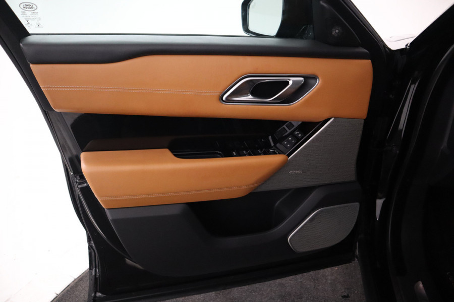 Land Rover Range Rover Velar 3.0 SDV6 AWD R-Dynamic Pano, Meridian, Virtual, Massage, Leer, Ventilatie