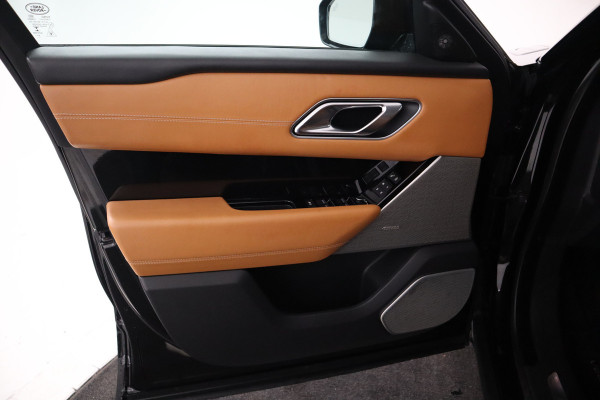 Land Rover Range Rover Velar 3.0 SDV6 AWD R-Dynamic Pano, Meridian, Virtual, Massage, Leer, Ventilatie