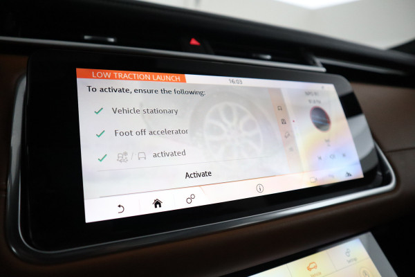 Land Rover Range Rover Velar 3.0 SDV6 AWD R-Dynamic Pano, Meridian, Virtual, Massage, Leer, Ventilatie