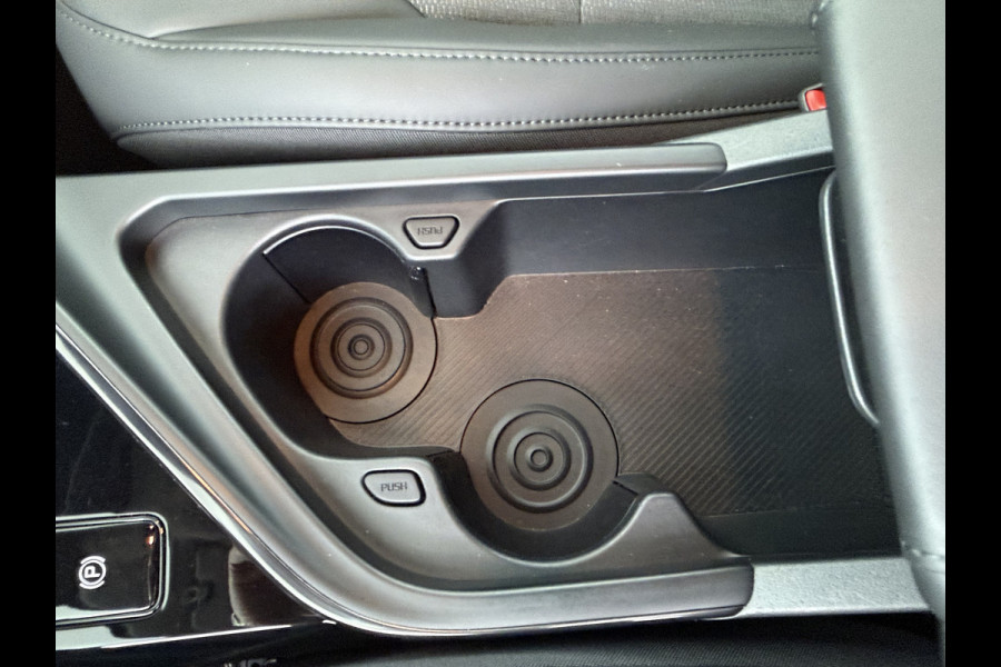 Kia Niro 1.6 GDi Hybrid DynamicLine - Navigatie - achteruitrijcamera -  Virena Zekerheidspakket 895 ,- BOVAG Garantie - Fabrieksgarantie T/M 7-2031