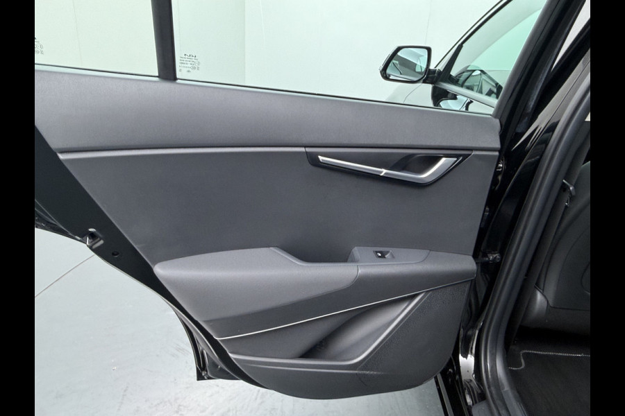 Kia Niro 1.6 GDi Hybrid DynamicLine - Navigatie - achteruitrijcamera -  Virena Zekerheidspakket 895 ,- BOVAG Garantie - Fabrieksgarantie T/M 7-2031