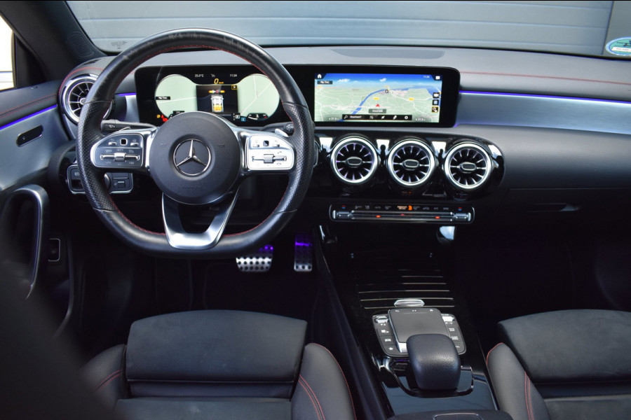 Mercedes-Benz CLA-Klasse 180 AMG NIGHT | SFEERVERLICHTING | CAMERA | APPLE CARPLAY | ANDROID AUTO | NAP