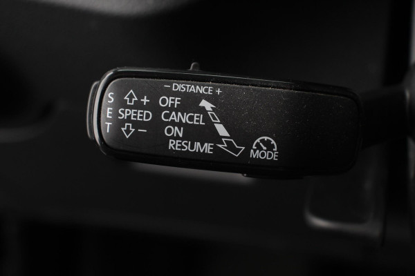 Škoda Kamiq 1.0 TSI 110pk Automaat Life Skoda Kamiq 1.0 TSI 110pk DSG Life | Navigatie | Apple Carplay/Android Auto | Airco | Dab | Led | Adaptive Cruise Control | Verwarmde voorstoelen