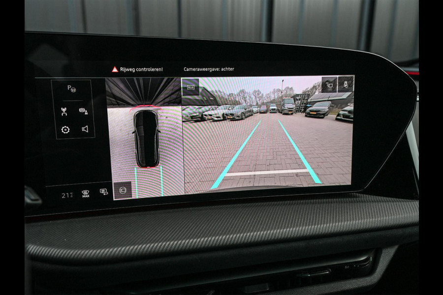 Audi Q5 Sportback 2.0 TFSI e-hybrid quattro S edition 367pk | S-stoelen | Panoramadak | Elektr. trekhaak | Oled verlichting | Adaptive cruise control | Tech Plus | 360 Camera | Memory | Ambiance interieur |