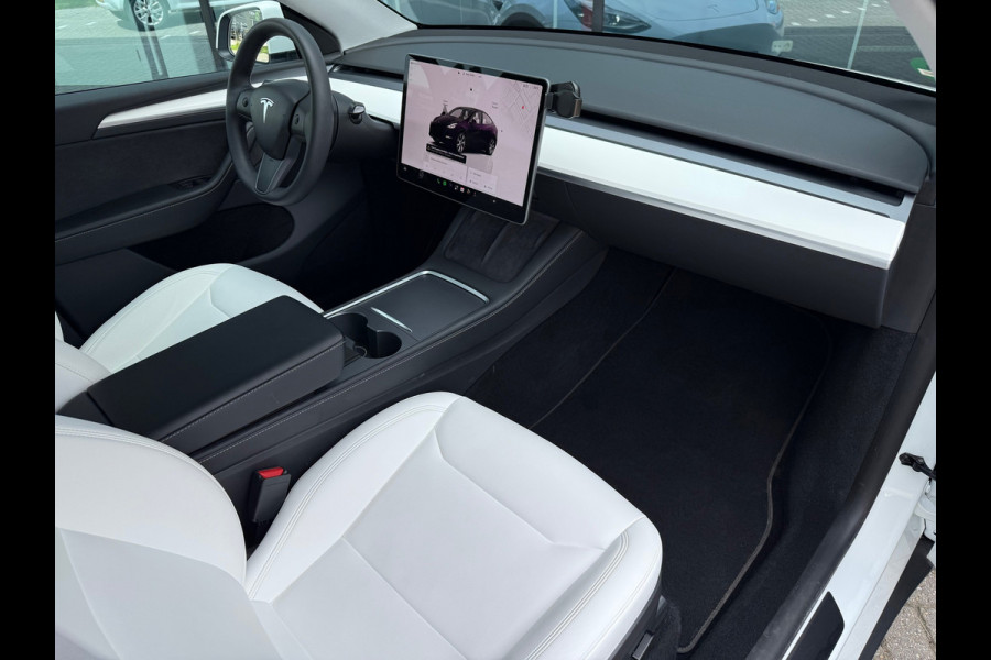 Tesla Model Y RWD 58 kWh - Navi - Leder - Panoramadak - Org.NL