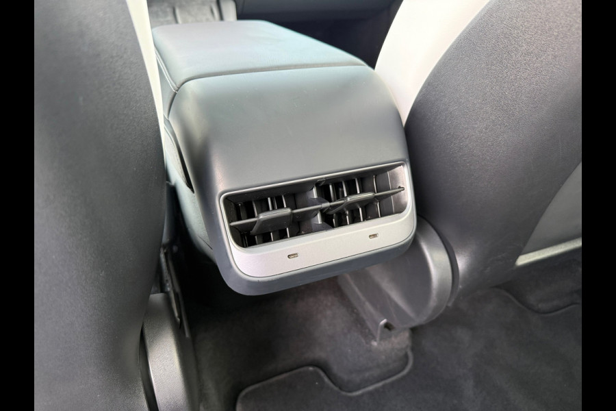 Tesla Model Y RWD 58 kWh - Navi - Leder - Panoramadak - Org.NL